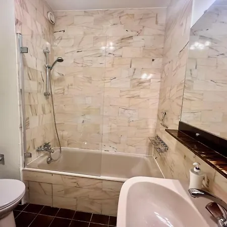 B038 Spacieux Proche Croisette Parking Apartament Cannes