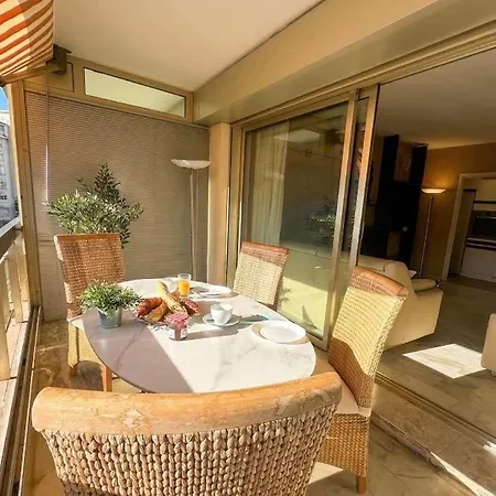 Διαμέρισμα B038 Spacieux Proche Croisette Parking *